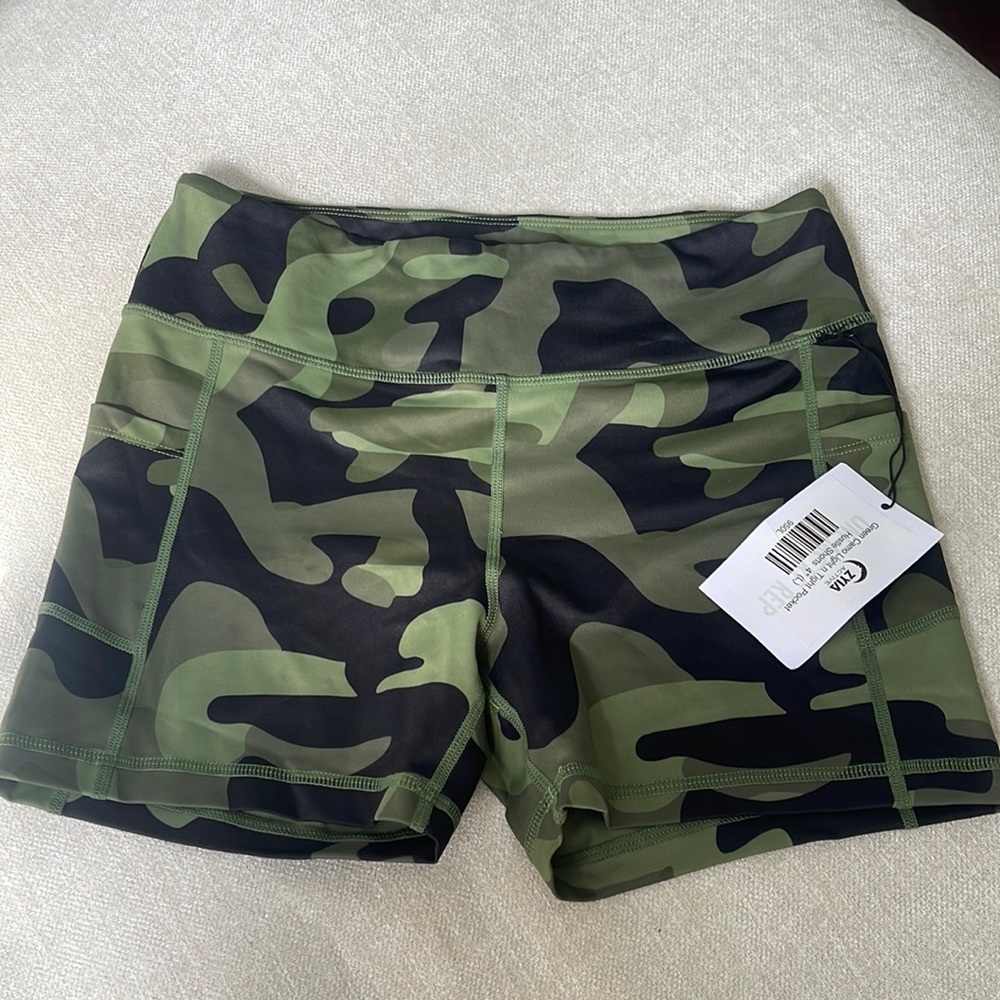 Zyia Shorts